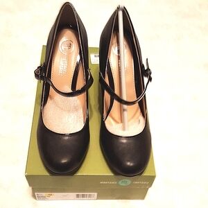 Mootsies Tootsies Black High Heels, size 8 1/2, Never Worn